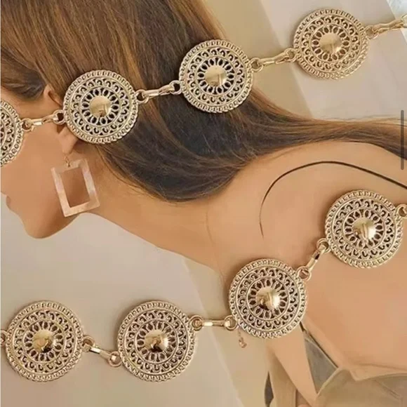 NWT - Body Chain Belt Gold With Hollow Circles Stylish Adjustable Trendy Boho - Picture 4 of 4